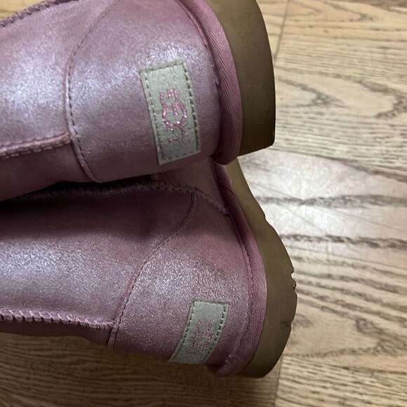 UGG AUSTRALIA CLASSIC SHORT 11 SHIMMER BOOTS SIZE‎ 2 - Picture 7 of 8